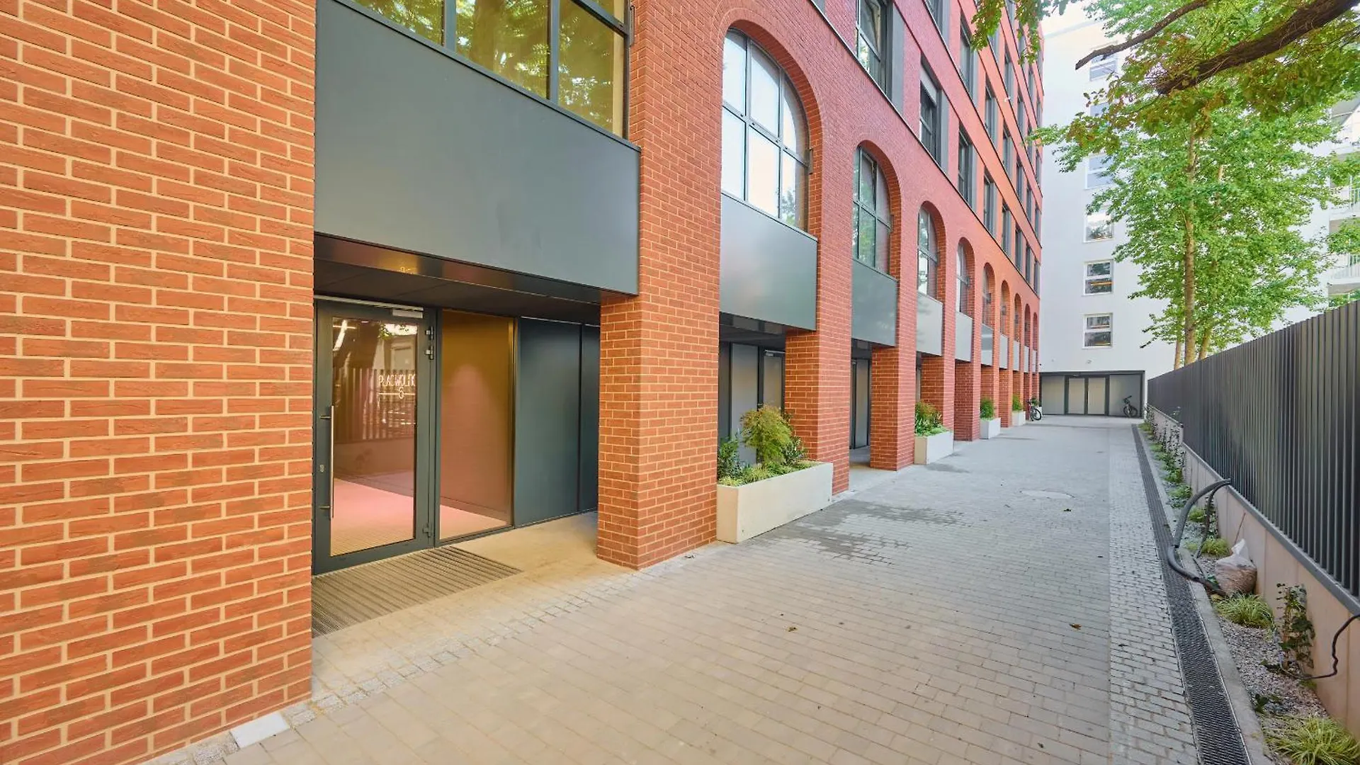 Lux Apartment Plac Wolnosci 6 In Poznan Old Town By Renters Prestige