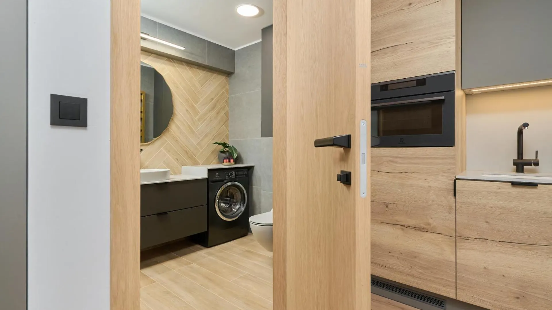 Lux Apartment Plac Wolnosci 6 In Poznan Old Town By Renters Prestige 0*,