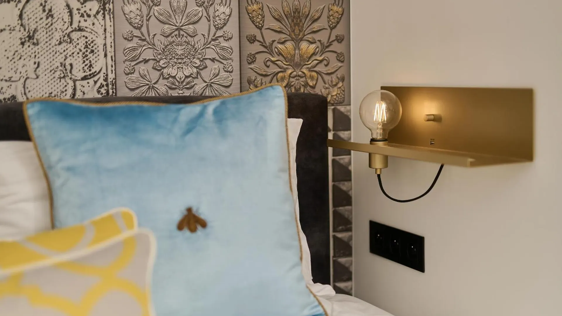 Lux Apartment Plac Wolnosci 6 In Poznan Old Town By Renters Prestige